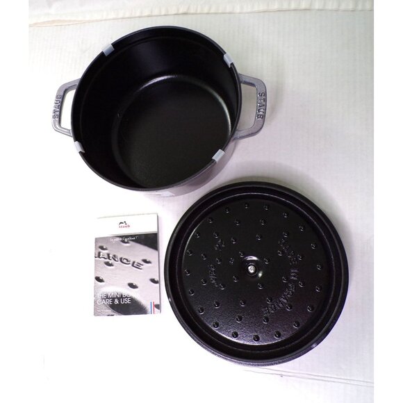 🆕STAUB 4 qt Round Cocotte Enameled Cast Iron Dutch Oven Cherry Blossom - Picture 9 of 11